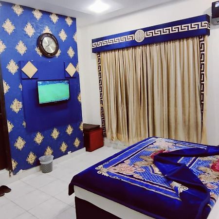 HOTAL DE SMART Multan Hotel Exterior foto