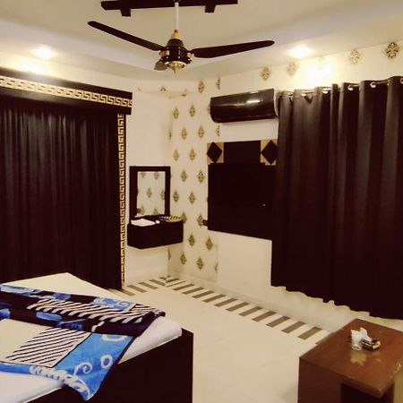 HOTAL DE SMART Multan Hotel Exterior foto