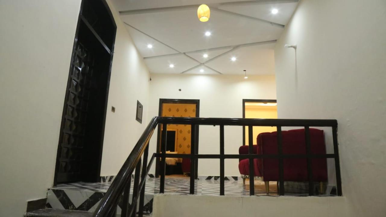 HOTAL DE SMART Multan Hotel Exterior foto