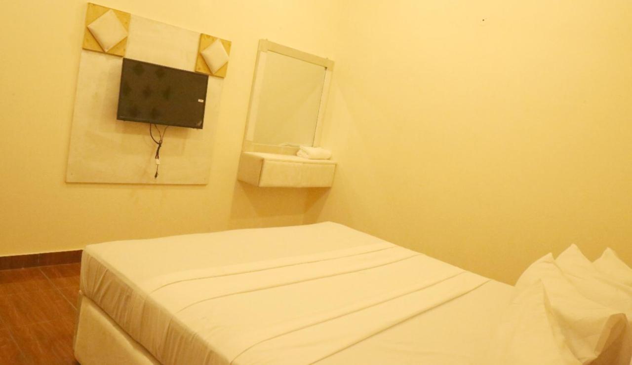 HOTAL DE SMART Multan Hotel Exterior foto