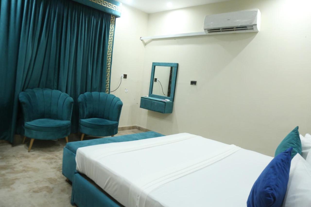 HOTAL DE SMART Multan Hotel Exterior foto
