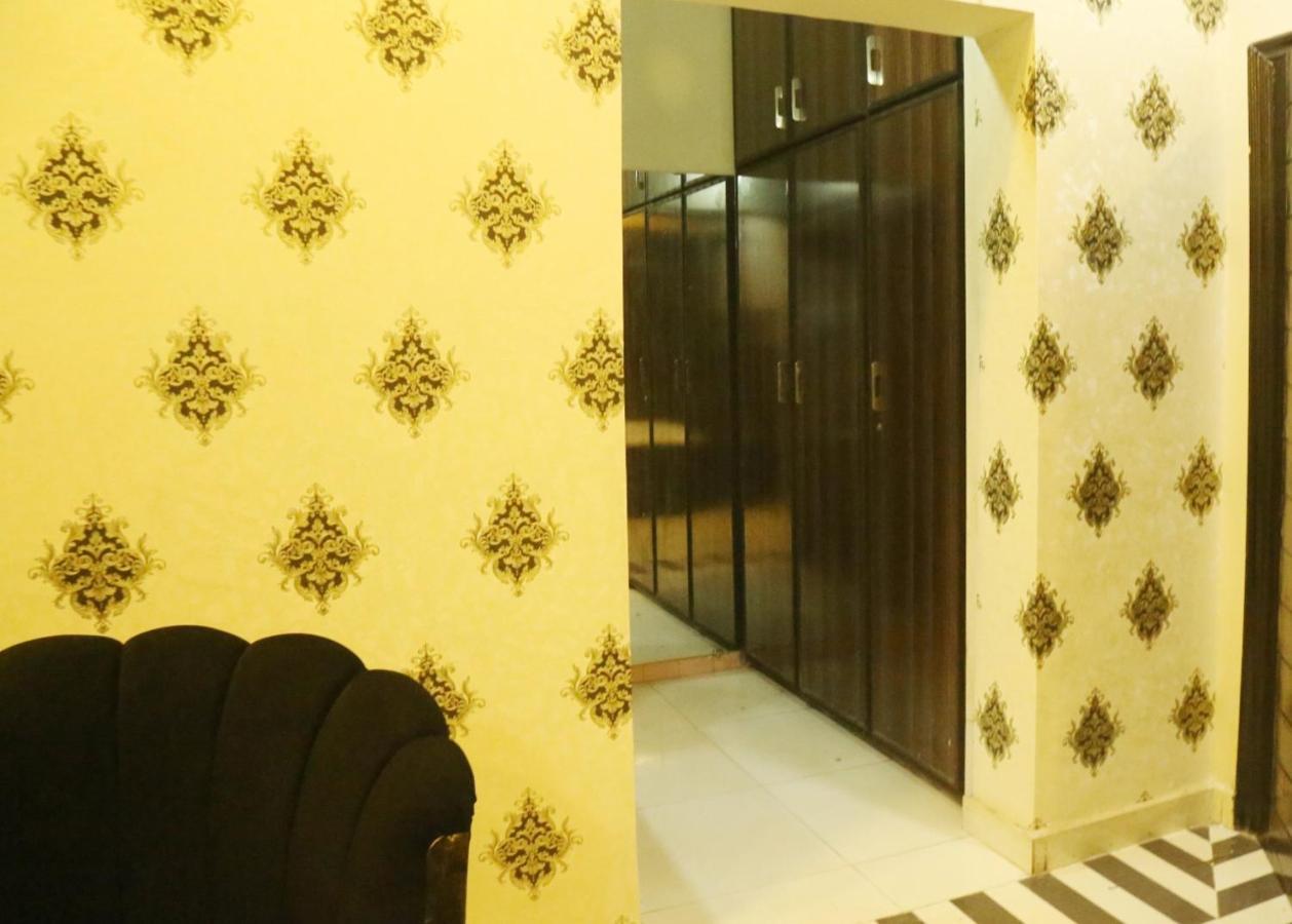 HOTAL DE SMART Multan Hotel Exterior foto