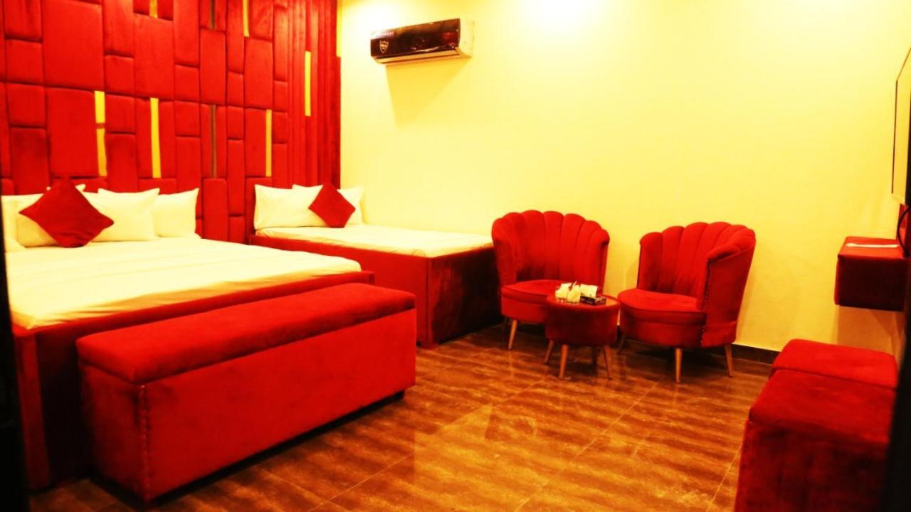 HOTAL DE SMART Multan Hotel Exterior foto